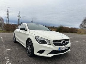 Mercedes Benz CLA 180 2013 - Manual 185tis