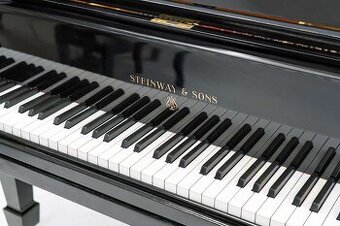 STEINWAY & SONS - O 180