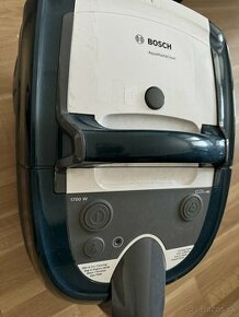 Vysavac BOSCH BWD41720 AquaWash & Clean