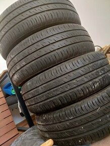 185/60 R15 7mm 70€/4ks