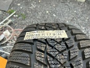 225/45 R17 goodyear UG performance 2, 1x zimná pneu