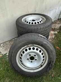 Plechové disky +Zimne pneu Blizak 215/65 R16 5x120 - 1