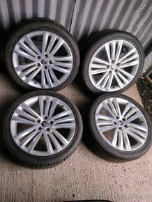 Zimná  4ks alu disky orig. Škoda 5x112 R19 pneu 235/40 r19