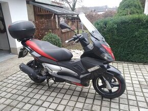 Aprilia SR 300 Max