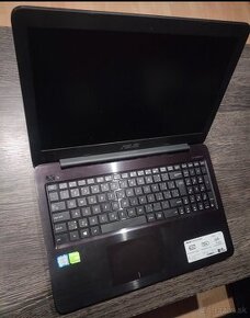 Asus F556U a Acer Aspire R 14 na súčiastky