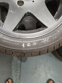 Predam disky R15 Smart a letne pneu Hankook