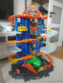 Hot wheels city garáž s T-rexom