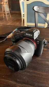 Sony Alpha 7 II + FE 28–70 mm f/3.5–5.6 OSS