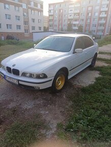 Bmw e39 523i