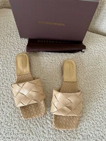 Predam slapky Bottega Veneta