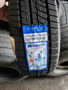 Zimné  pneu 205/55 R16