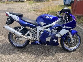 Yamaha R6 dily 2002