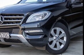 Mercedes ml gle sada originalnych diskov a novych pneumatik