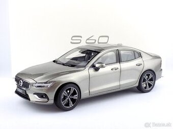 VOLVO S60 - 1:18 PAUDI