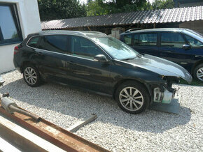 Rozpredam na ND Renault Laguna r.2012