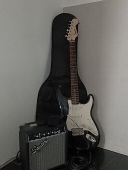 Gitarový set Fender Squier