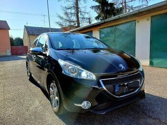 Peugeot 208 1.2 60kw Benzín 2014 Urbal Soul