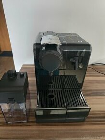 Nespresso Delonghi Lattissima Touch