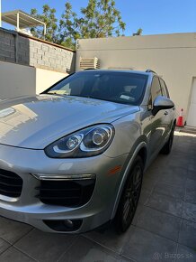 PORSCHE CAYENNE 3,6 V6 r.v.2017 Platinum edition