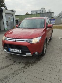 Mitsubishi Outlander 4x4   2,2 DID  2015 ťažné