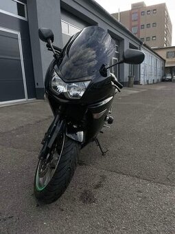 Kawasaki er6 f