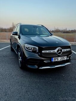 Mercedes glb 200d amg - 1