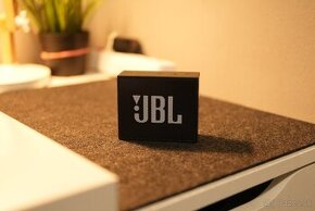 JBL GO