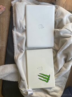 Macbook (mid 2010) a Macbook 2006