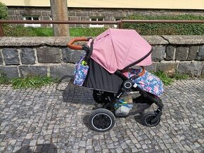 Športovy kočik Pettite a Mars Street + Air Oak