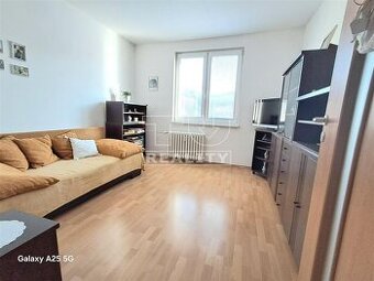 3-IZBOVÝ BYT HLOHOVEC 84m2