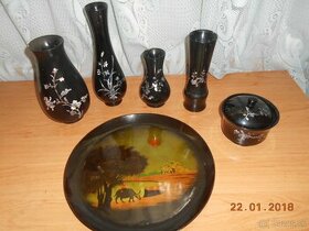 Vázy, dóza,tácka -Ebenové drevo