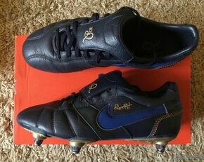 Nike Tiempo Ronaldinho R10