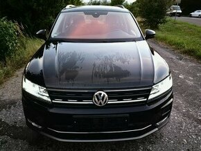 Volkswagen Tiguan - 1