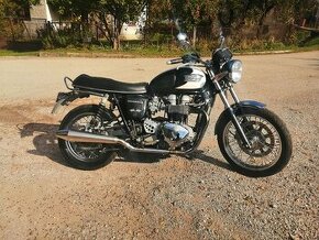 Triumph Bonneville T100 - 1