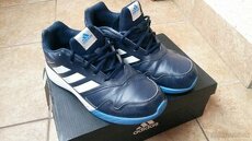 Tenisky Adidas c.38