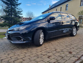 Toyota Auris hybrid