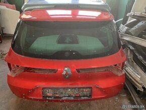 Kufor piate dvere Renault Megane IV Grandtour 2016