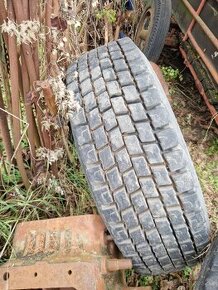 Predam zaberove pneu 315/70 r22,5