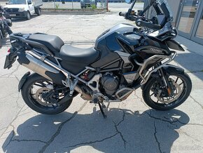 Triumph Tiger 1200 GT Explorer Sapphire Black