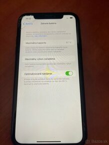 Iphone XR 128GB - plne funkčny - prasknuty displej