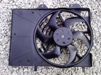 Na peugeot 208 predám ventilator chladiča, č.GMV140CEM00,  9