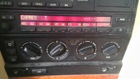 bmw e38	radio 100% stav TOP