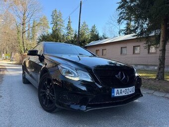 Mercedes E200 coupe