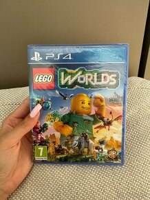 Hra lego worlds PS4 - 1