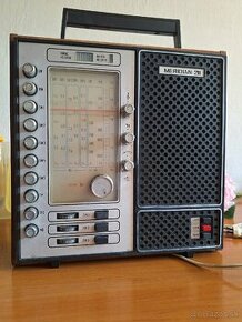 Rádio Meridian 211