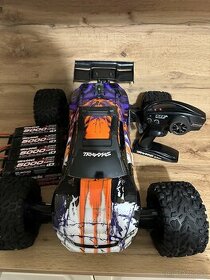 Traxxas E-revo 1:8