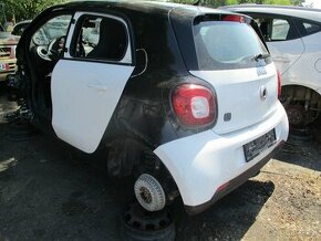 Smart EQ forfour rozpredam na nahradne diely