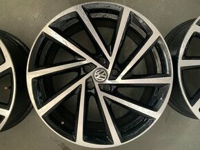 Predám rezervu 5x112 R19 Volkswagen Spielberg