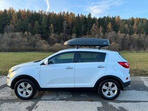 KIA Sportage 2.0 4x4 ťažné + strešné lyžiny