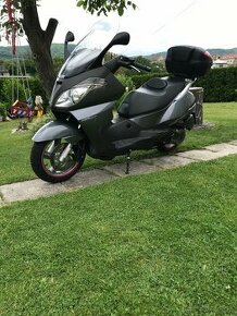 Aprilia atlantic 500